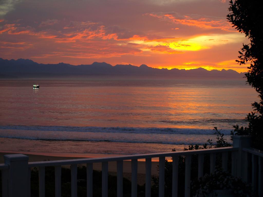 Southern Cross Beach House Plettenberg Bay Exteriör bild